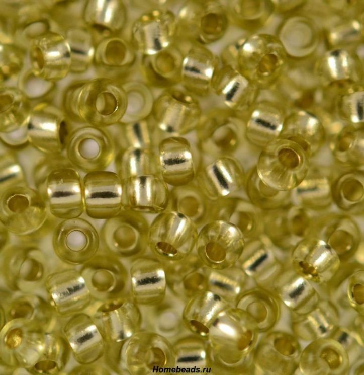 Бисер Preciosa 78152  желто-зеленый прозрачный с серебряным центром