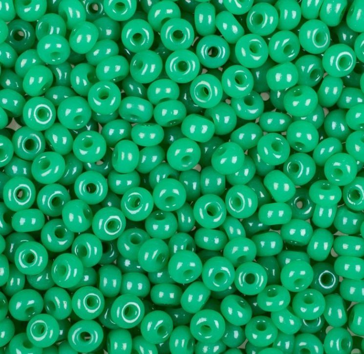 Бисер Preciosa 52240 мятно-зеленый глянцевый