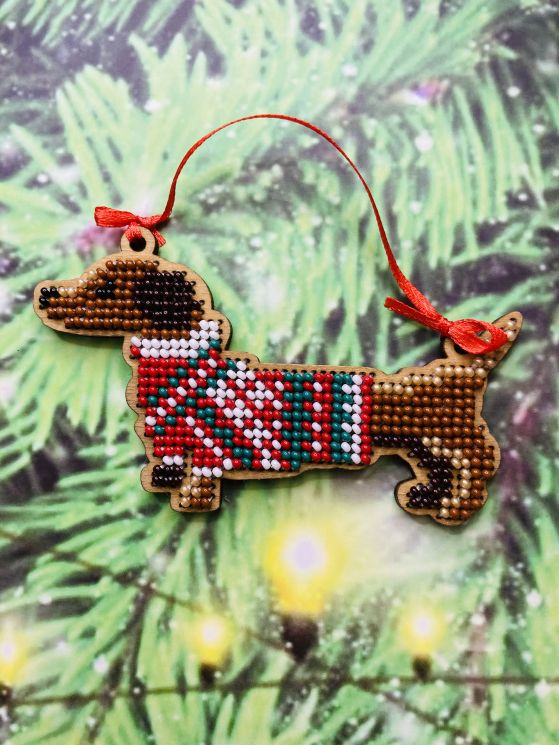 Сами с усами. Набор для вышивания "Такса рождественская" 10х6см, арт. С007-02